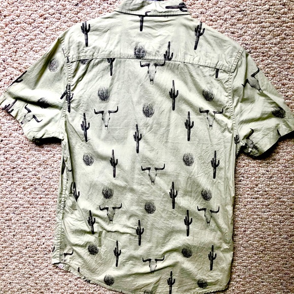 Sovereign Code Button Down - Picture 2 of 4